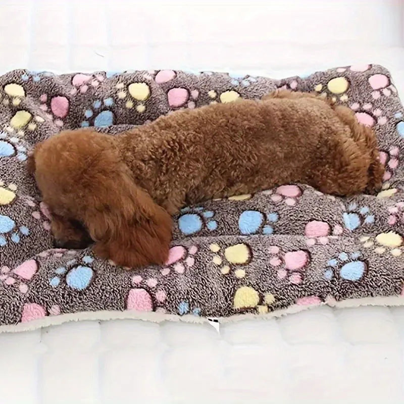 Cozy Heart Pattern Pet Blanket