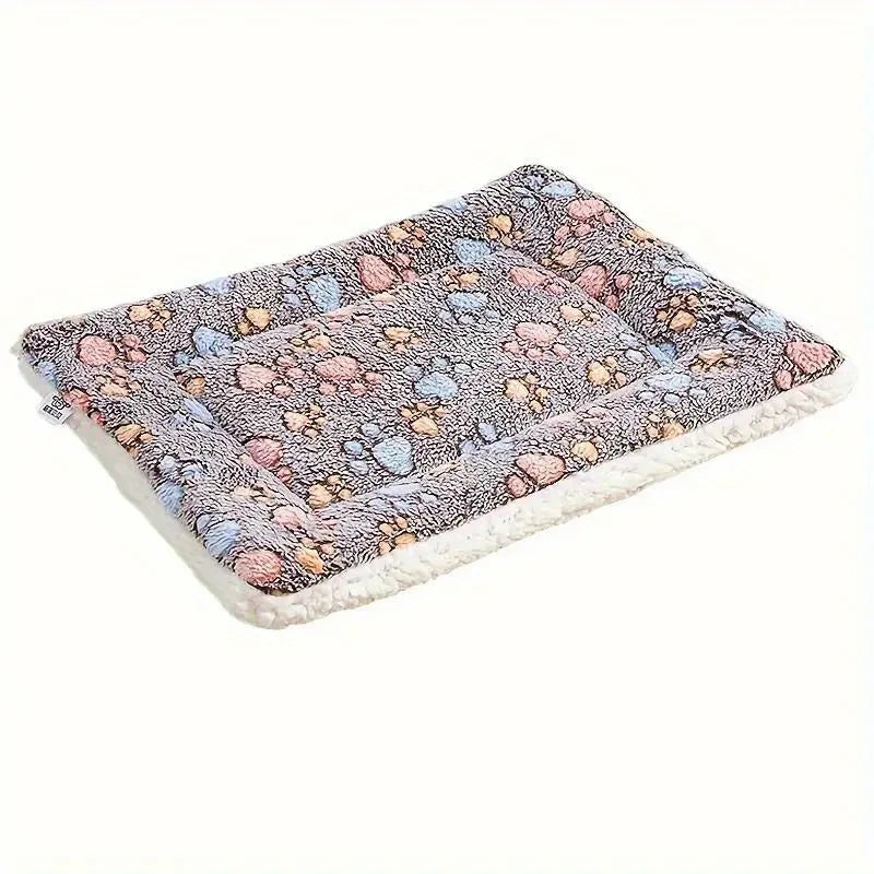Cozy Heart Pattern Pet Blanket