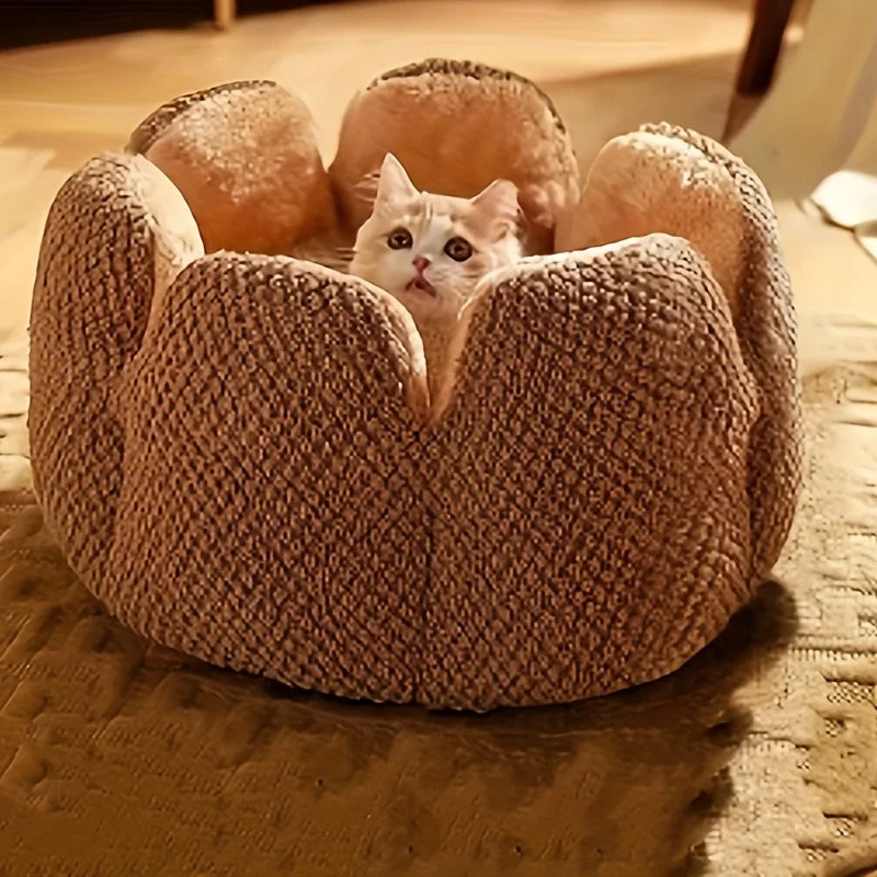Pet Plush Petal Shaped Bed with Knitted Texture